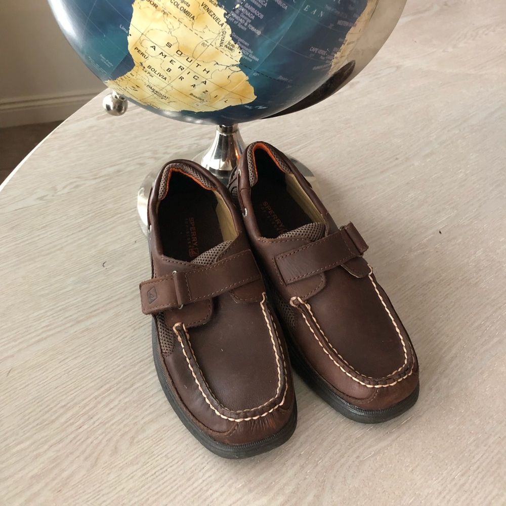 Boys Sperry loafers